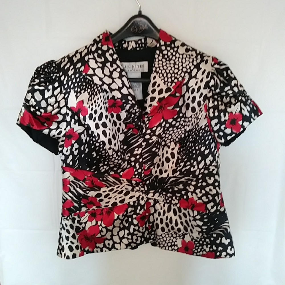 J.R. Nites Short sleeve saton feel blouse
